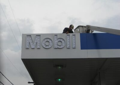 Mobil Station LED Sign